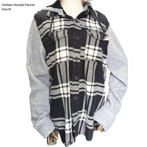 Men’s Hollister Hooded Flannel, Medium, B&W plaid w/ Grey Sleeves